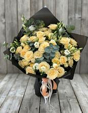 Букет цветов из:  Розы и Лизиантусы в Войсковицы