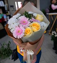 Букет цветов из:  Герберы, Розы и Хризантемы в Войсковицы