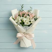 Букет цветов из:  Альстромерии #REPLACE_PRED# Войсковицы