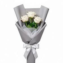 Букет 3 белые розы в Войсковицы