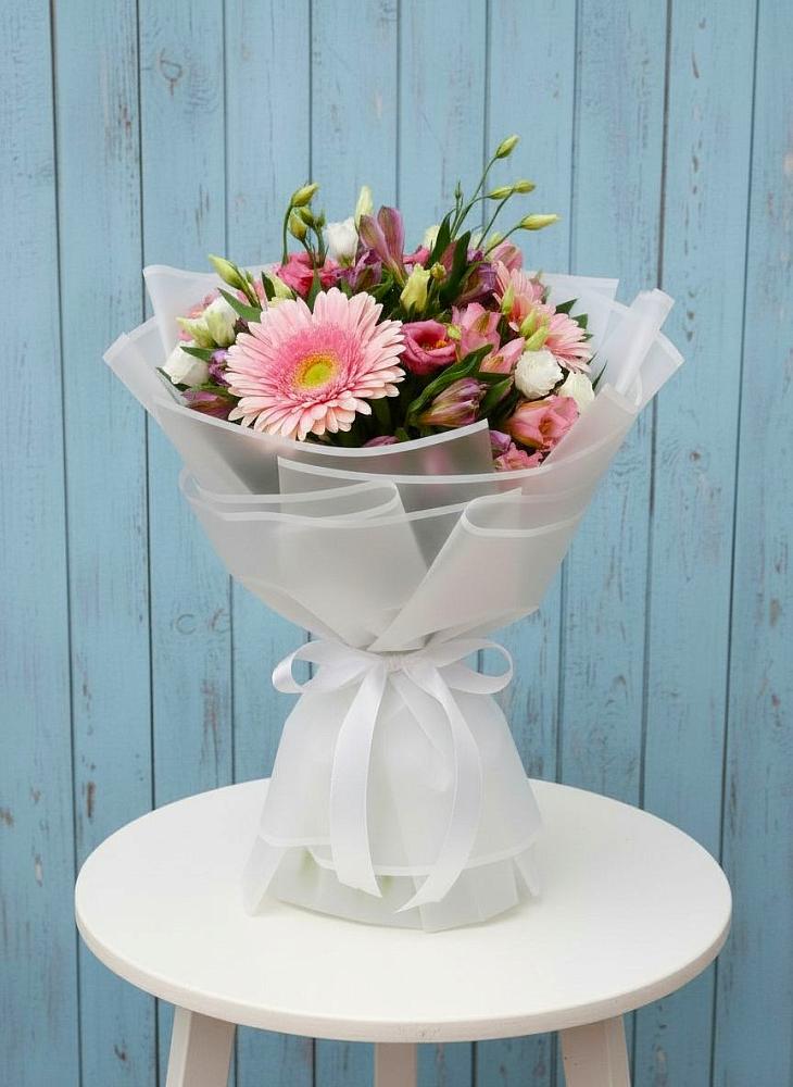 Букет цветов из: Герберы, Альстромерии и Лизиантусы в Войсковицы