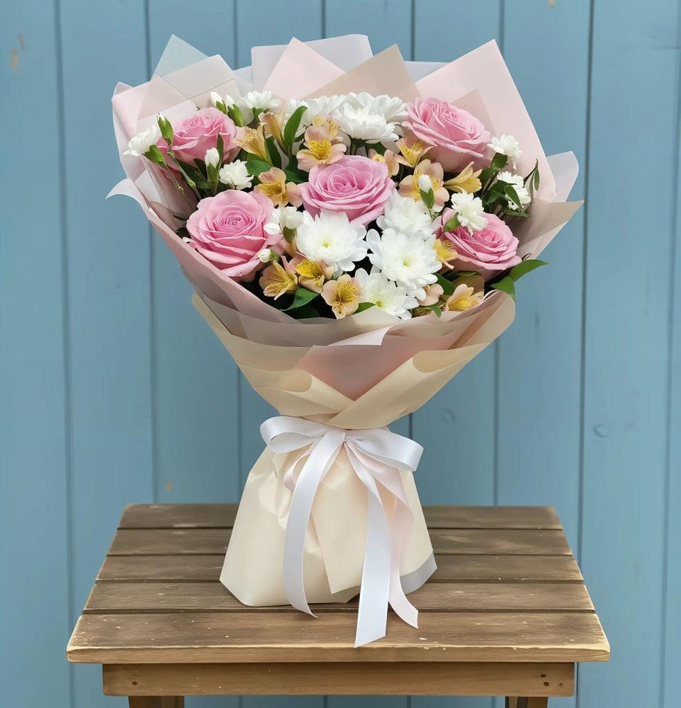 Букет цветов из: Гвоздики, Орхидеи и Розы в Войсковицы