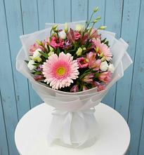 Букет цветов из:  Герберы, Альстромерии и Лизиантусы в Войсковицы